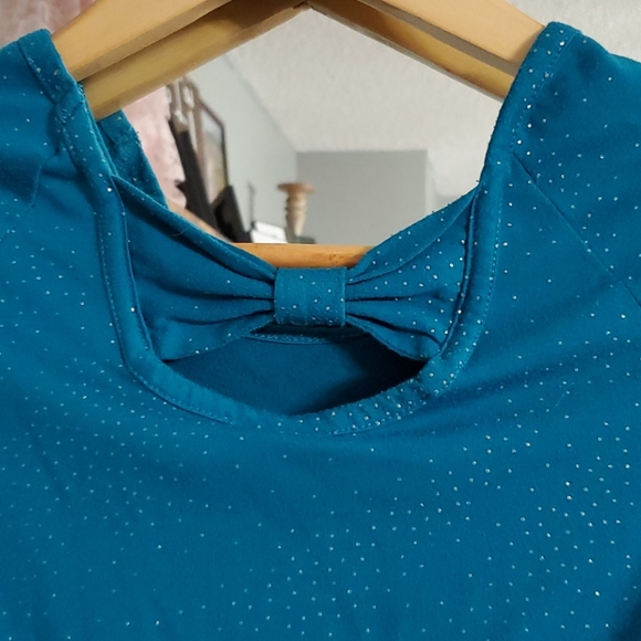 LAST CHANCE - Bundle of 3 Shirts - Picture 5 of 5